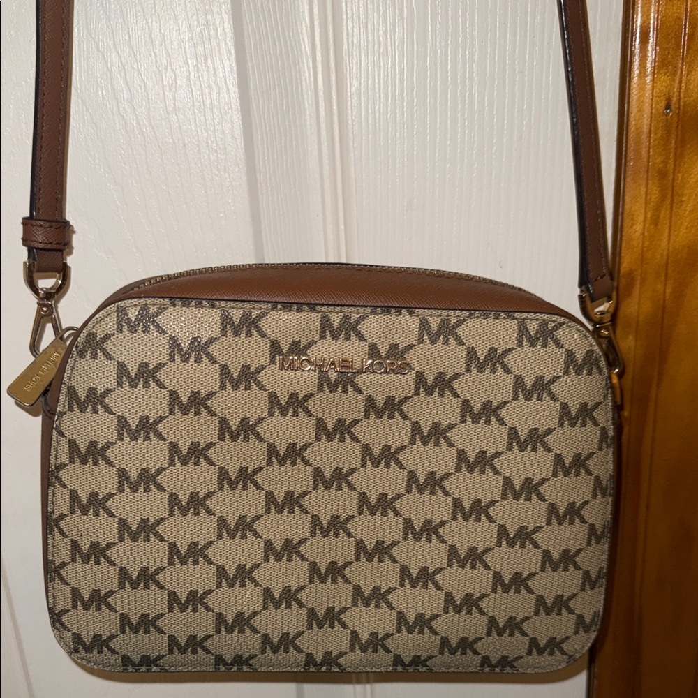 Michael Kors Crossbody bag